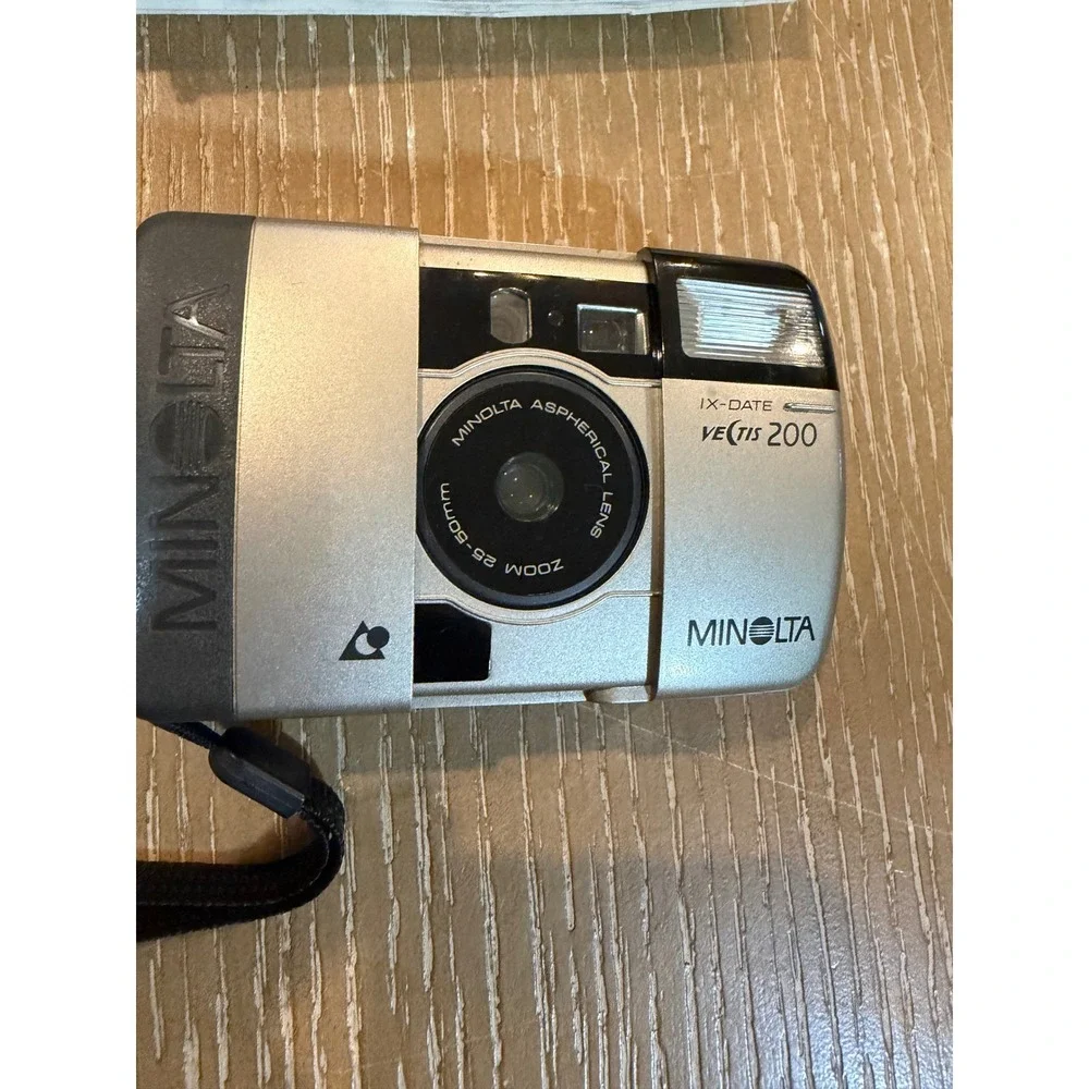 Minolta Vectis 200 IX DATE Silver APS Film Camera 25-50mm Zoom Lens Untested